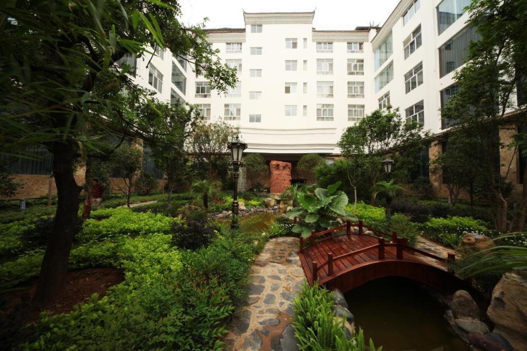 Xiongzhao Grand Hotel Weishan Đại Lý Ngoại thất bức ảnh